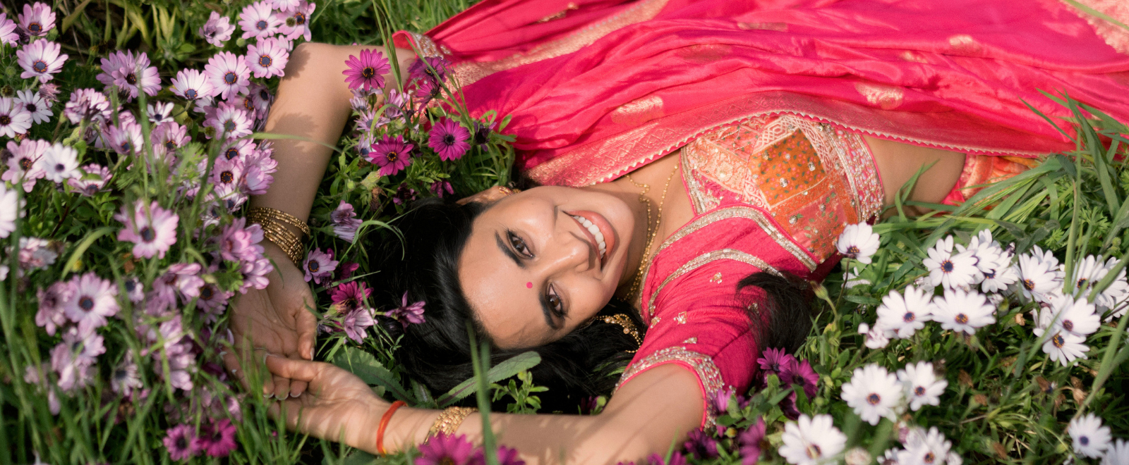 Ashmi Gaye Holud ceremony with family and friends during Bengali pre-wedding celebrations